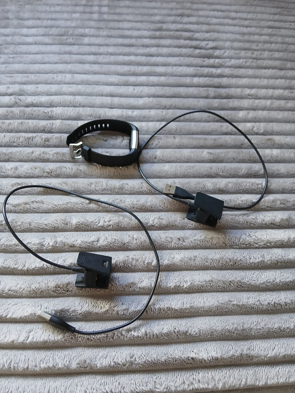 Black Fitbit Fitness Tracker Smart Watch Band + Chargers